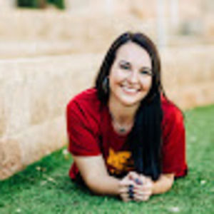 Meet your Posher, Kayla